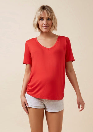 Thery Group TEE Lucky redThe Me Bamboo Slouch Tee  - front view pregnant mother