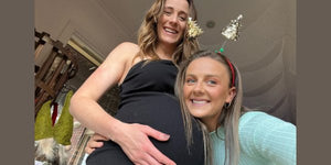 Pregnant mum at Christmas - TheRY