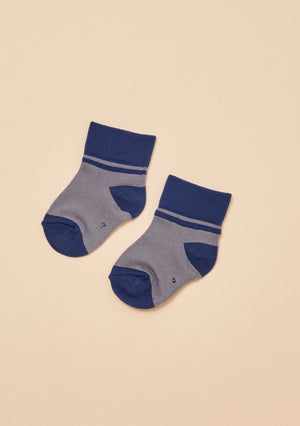 TheRY ultra soft baby sock blue grey flatlay