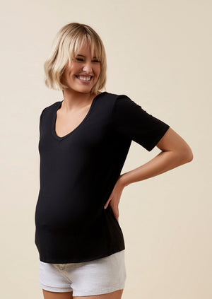 Thery Group TEE Black - The Me bamboo Slouch Tee - side view pregnant mother